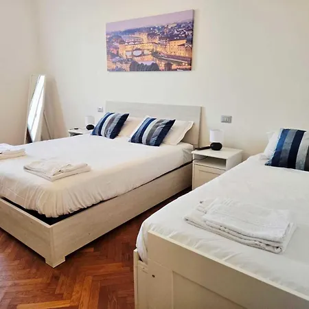 Liberta House-ascensore-lift-no Ztl Lejlighed