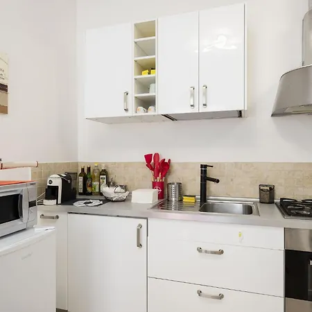 Liberta House Apartman *